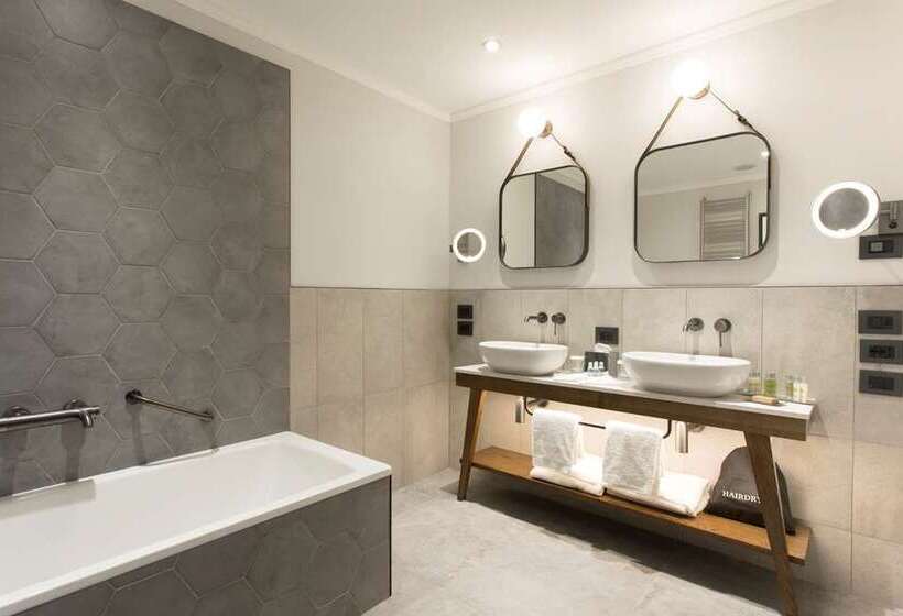 Люкс Кровать Кинг, Glasgow Westerwood Spa & Golf Resort