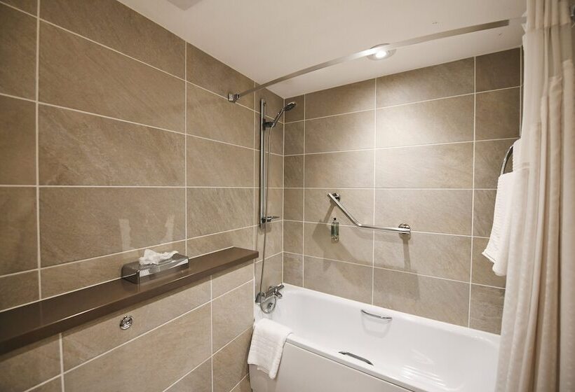 Номер Стандарт 2 Двуспальные Кровати, Holiday Inn Telford Ironbridge, An Ihg