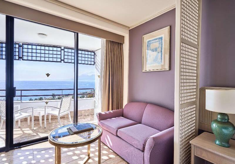 اتاق لوکس با چشم‌انداز دریا, Rixos Downtown Antalya, The Land of Legends Access
