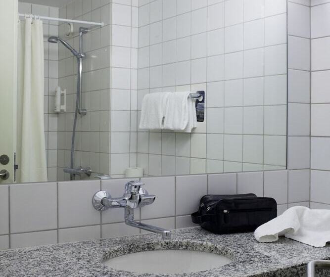 Standard Værelse, Scandic Aarhus Vest