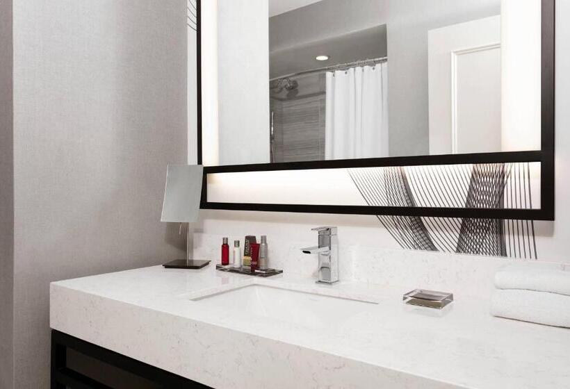 디럭스 룸, New York Marriott Downtown