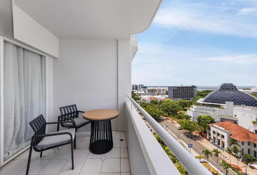 디럭스 전망 룸, Pullman Cairns International