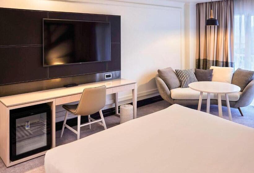 디럭스 전망 룸, Pullman Cairns International