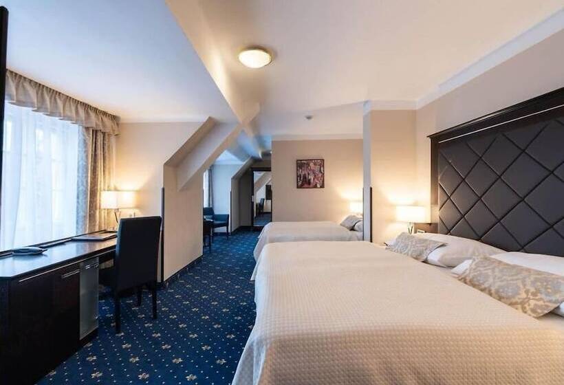 Quarto Deluxe, Pytloun Old Armoury Hotel Prague, Stará Zbrojnice