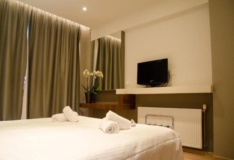 패밀리 스위트, Rodon Hotel And Resort