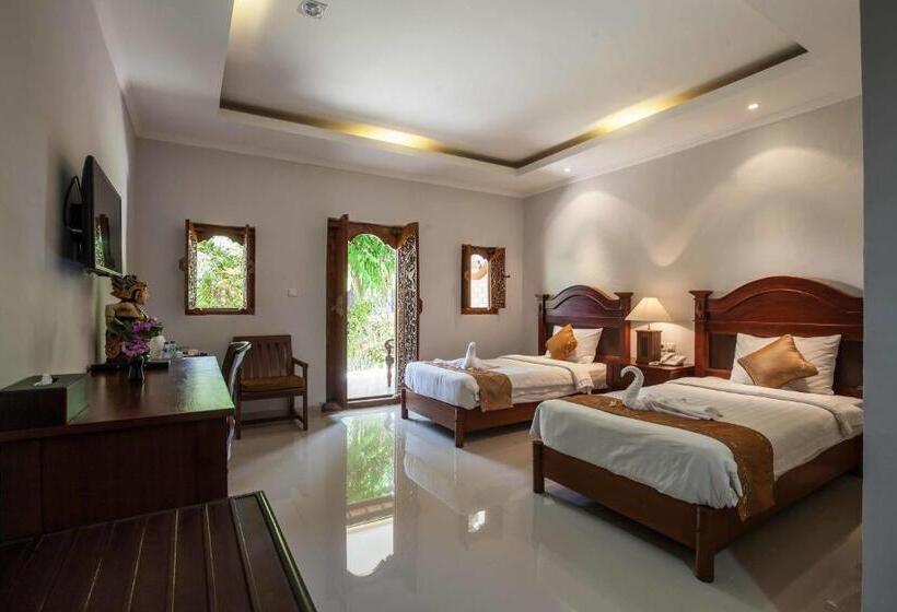 Трехместный Номер Superior, Vila Shanti Beach Front Hotel Sanur
