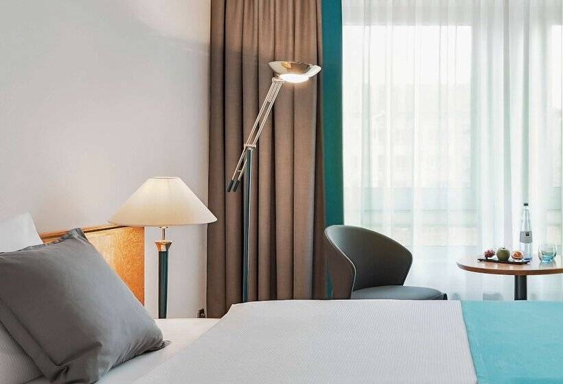 Номер Стандарт, Dorint Hotel Dresden
