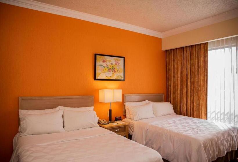 스탠다드 룸 더블 침대 2개, Holiday Inn La Piedad, An Ihg