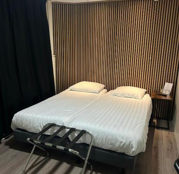 带共用浴室的标准房间, Hortus