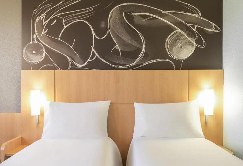 Номер Стандарт, Ibis Brest Centre