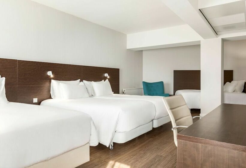 Семейный Номер, NH City Centre Amsterdam