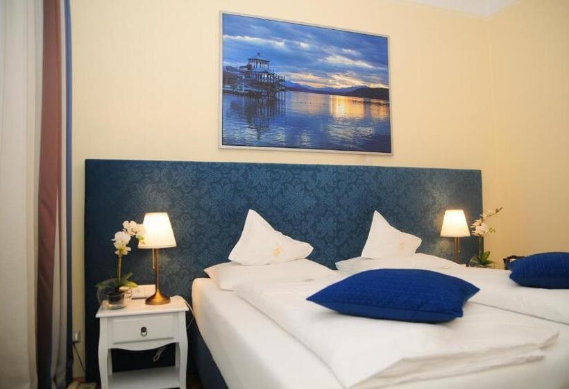 Номер Комфорт, Boutique Hotel Goldenes Lamm