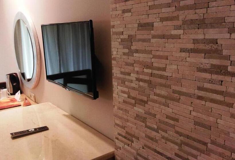 标准间, Melas Holiday Village