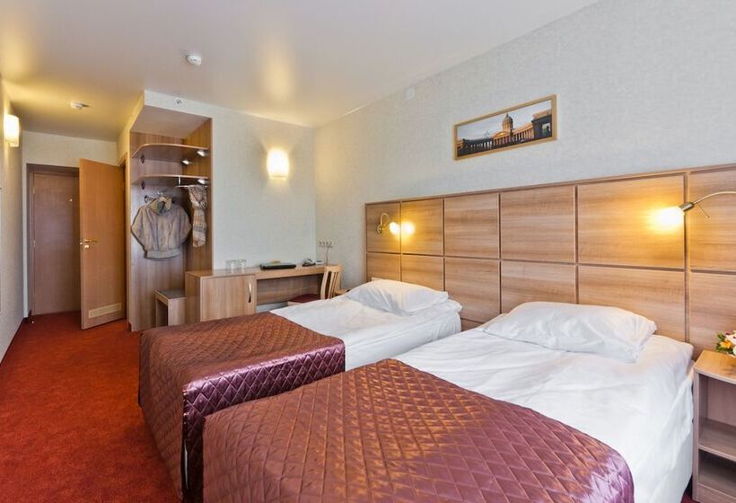 Quarto Estandar, Okhtinskaya