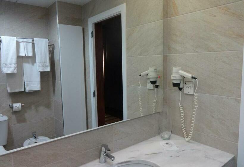 Habitación Triple Estándar, Windsor
