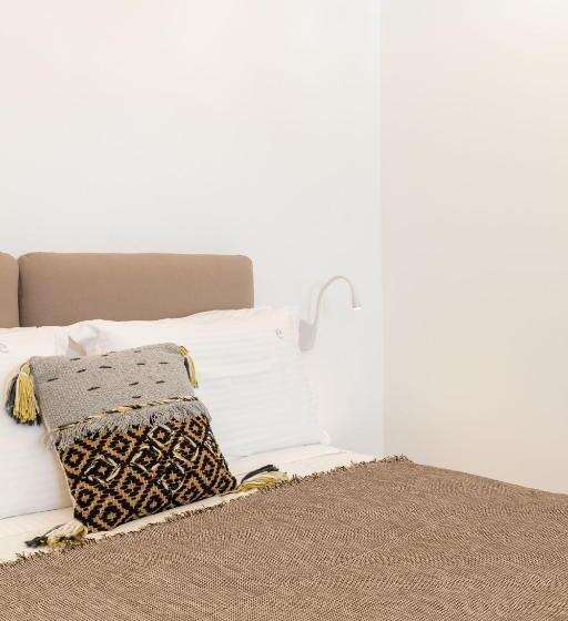 Полулюкс Повышенной Комфортности, Elena Hotel Mykonos