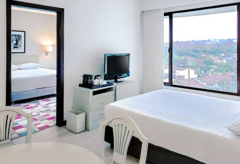 Family Suite, NH Cali Royal