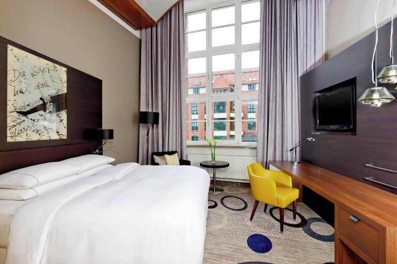 Номер Executive Кровать Кинг, Sheraton Hannover Pelikan