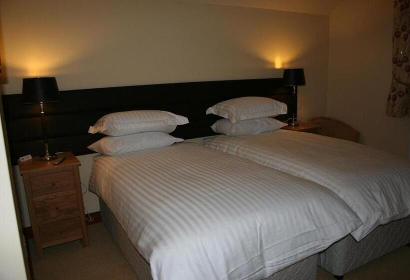 Классический Номер, Three Horseshoes Country Inn