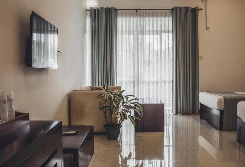جناح, Tree Of Life Nature Resort