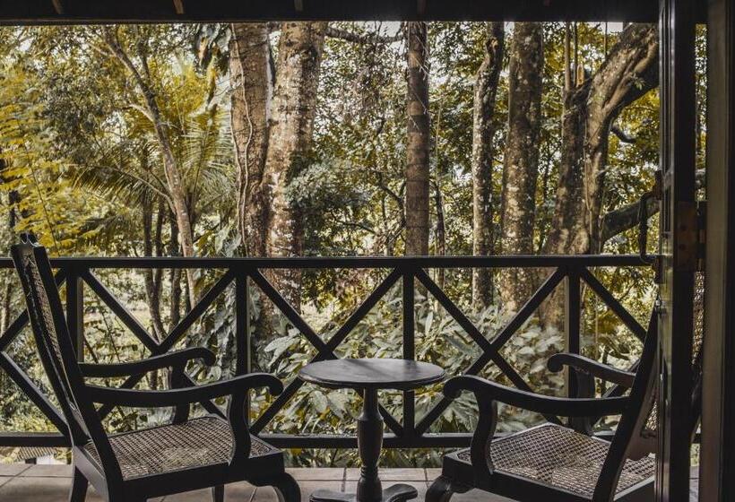 غرفة ديلوكس مزودة بشرفة, Tree Of Life Nature Resort