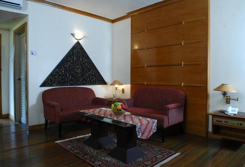 Люкс Кровать Кинг, Sutra Beach Resort