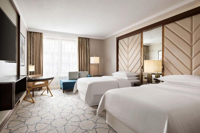Номер Deluxe, Sheraton Grand Warsaw