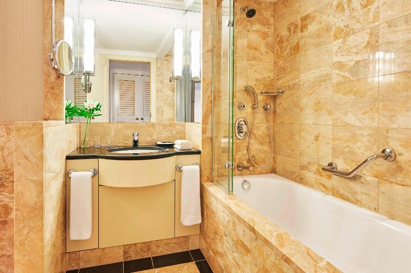 سوییت لوکس, Sheraton Grand Warsaw