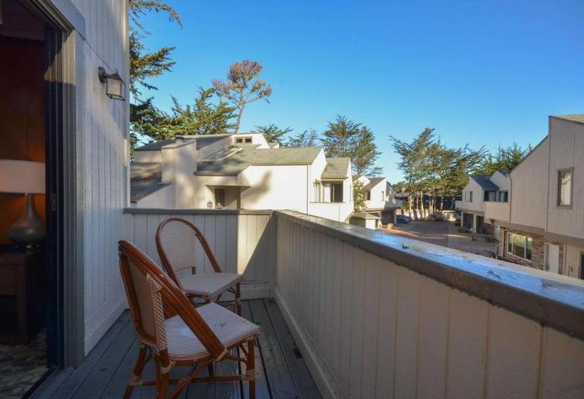 패밀리 룸, Best Western The Inn & Suites Pacific Grove