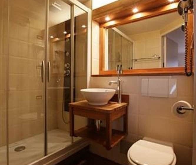 标准三人间, Greenhotels Roissy Parc Des Expositions
