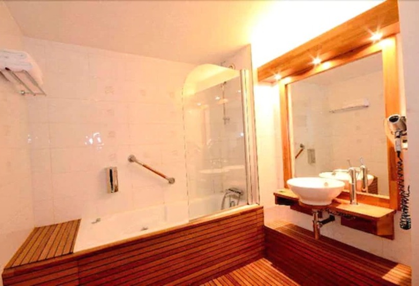 家庭间, Greenhotels Roissy Parc Des Expositions