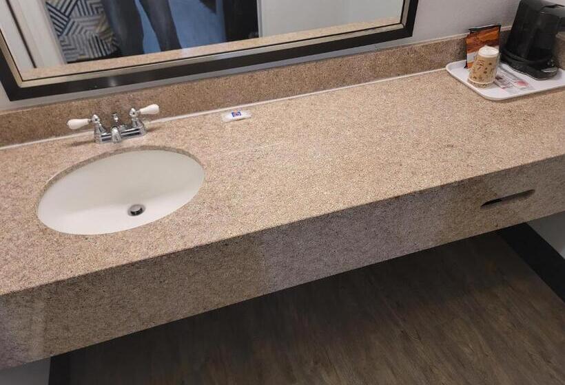 Номер Стандарт, Studio 6 Suites Hinesville, Ga