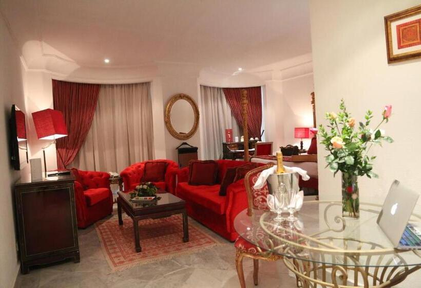 주니어 스위트, La Maison Blanche