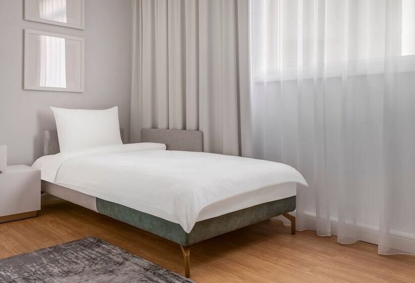Номер Deluxe, Munich Marriott
