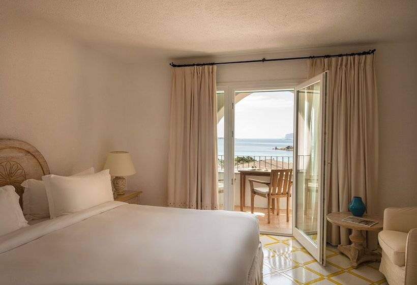 اتاق لوکس با چشم‌انداز دریا, Romazzino, A Belmond Hotel, Costa Smeralda