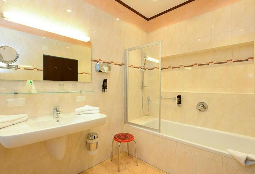 Семейный Номер Deluxe, Stoll S Hotel Alpina