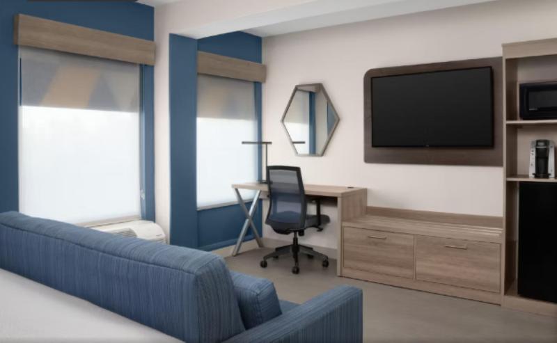 Стандартный Номер Кровать Кинг, Holiday Inn Express Washington Dc Bw Parkway, An Ihg