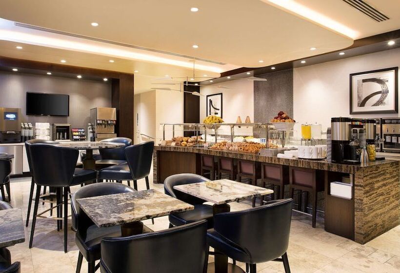 이그제큐티브 스위트, New York Hilton Midtown