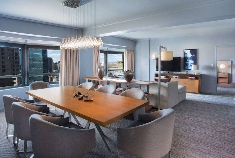 프레지덴셜 스위트, New York Hilton Midtown