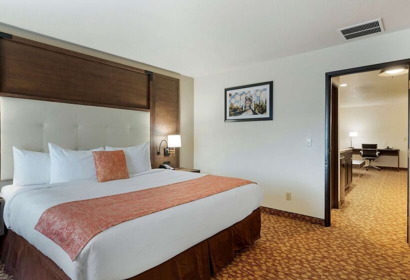 Люкс, Best Western Plus Mill Creek Inn