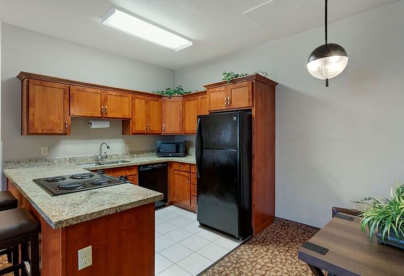 Люкс, Best Western Plus Mill Creek Inn