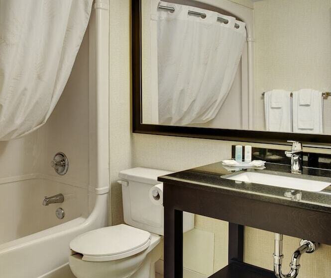 Стандартный Номер Нижний Этаж, Comfort Inn Thetford Mines