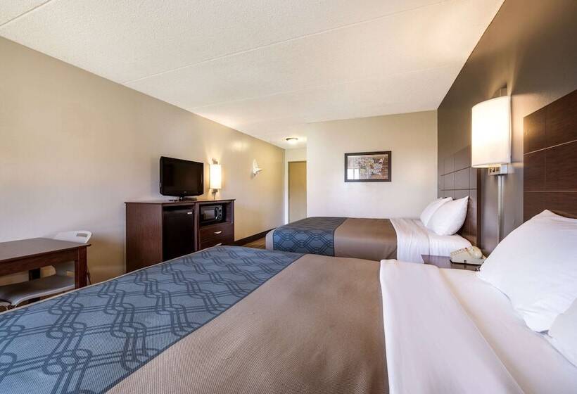２ダブルベッドのスタンダードルーム, Econo Lodge Darien Lakes