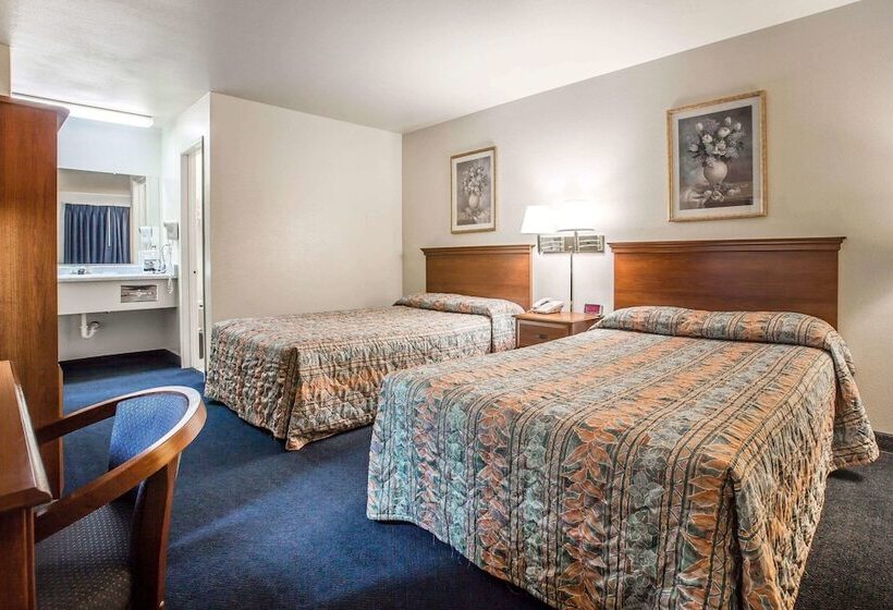 Номер Стандарт 2 Двуспальные Кровати, Days Inn By Wyndham Ridgecrest Near China Lake Naval Station