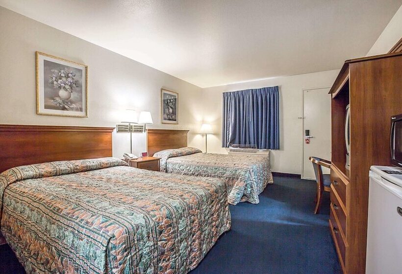 Номер Стандарт 2 Двуспальные Кровати, Days Inn By Wyndham Ridgecrest Near China Lake Naval Station