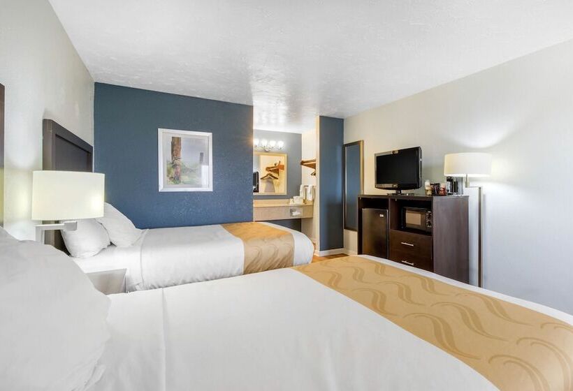 Номер Стандарт 2 Двуспальные Кровати, Quality Inn Carolina Oceanfront