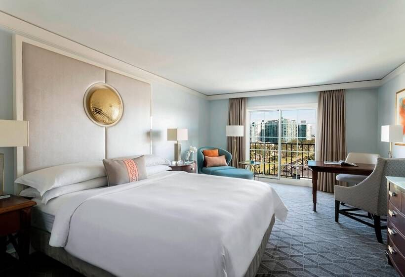 Номер Клуб, The Ritzcarlton, Marina Del Rey
