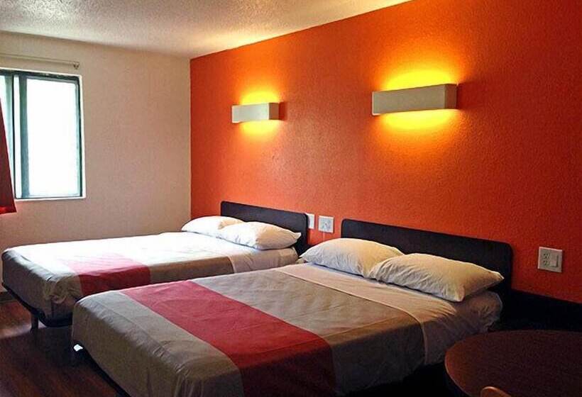 Номер Стандарт 2 Двуспальные Кровати, Motel 6 Omaha, Ne