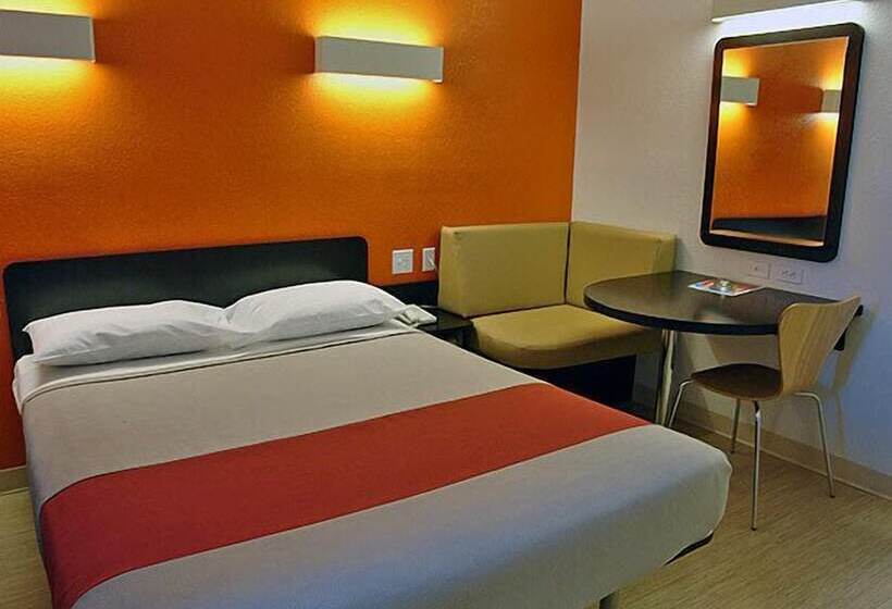 Номер Deluxe, Motel 6 Omaha, Ne