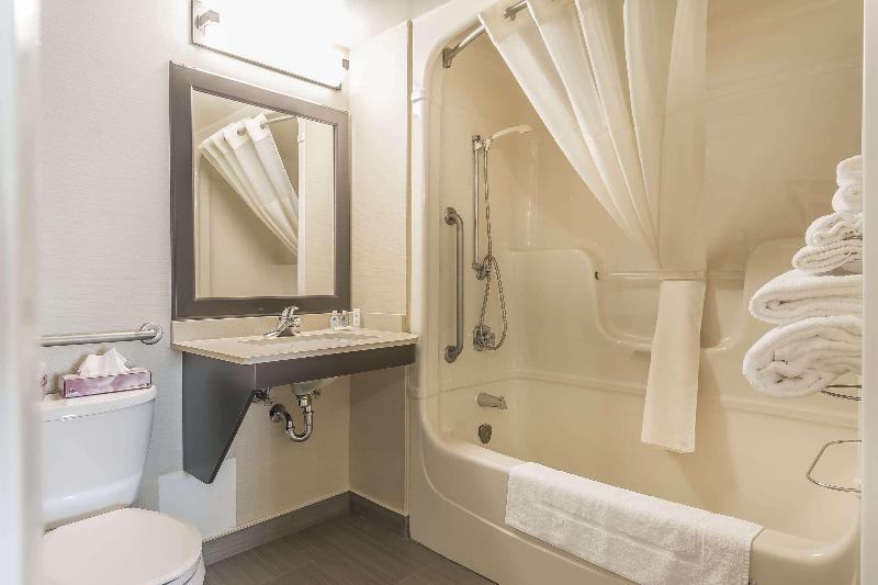 스탠다드 룸 퀸사이즈 침대, Comfort Inn  Trenton